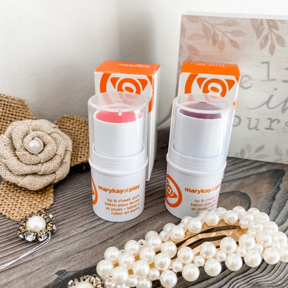 Mary Kay at Play Lip and Cheek Stick - Picture 2 of 3